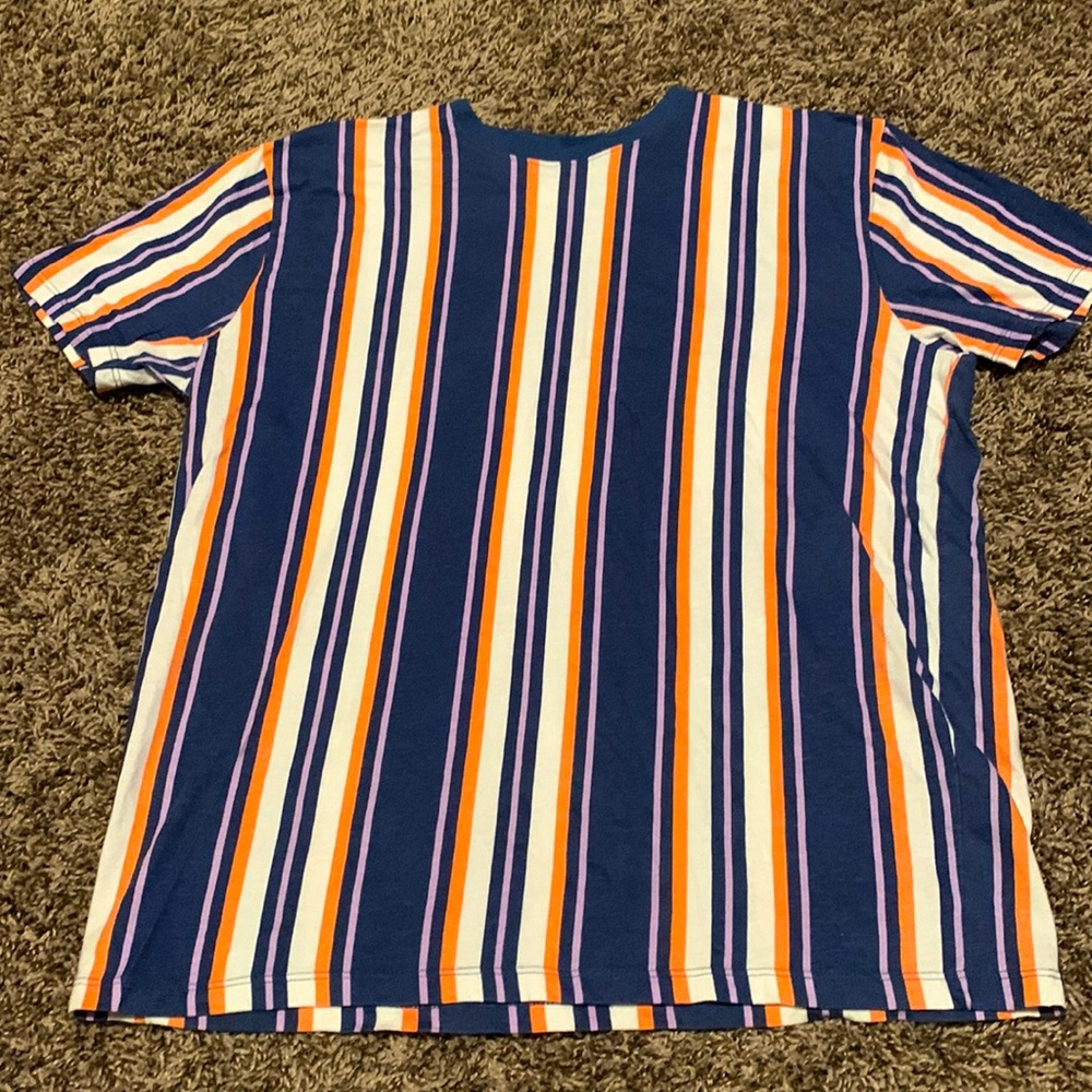 Mens small graphic t shirt